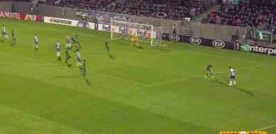 武磊射门被封堵