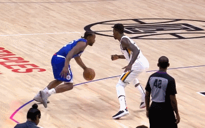 小卡复刻乔丹秀极限翻身后仰打板