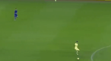 蒙特雷门将失误二连击，出击失误+手拦球，红牌出场