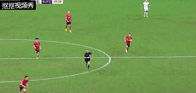 曼谷联单刀过了门将后射门击中边网