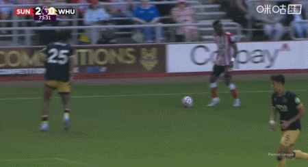 第73分钟，阿丁格拉传中，巴拉德破门，桑德兰2-0 