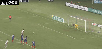 拉斐尔点球再度破门，4分钟内两个点球梅开二度