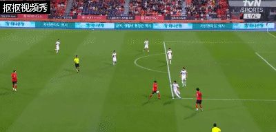 江原FC禁区前射门折射破门