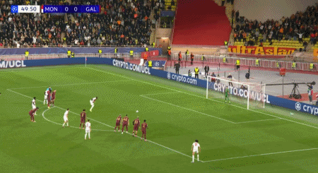 扎卡里亚点球被扑