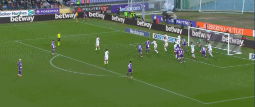 科穆佐头球破门，AC米兰0-1佛罗伦萨