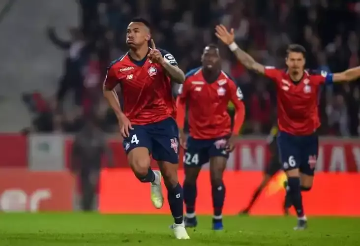 法甲第一个拿下射手王和助攻王的球员是谁