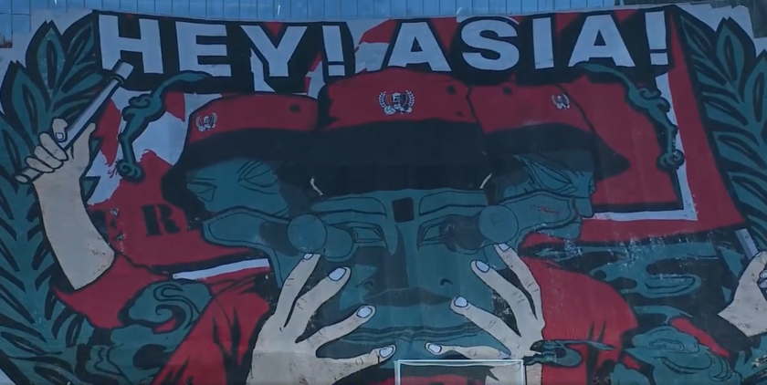 成都蓉城球迷在凤凰山主场展开了大型的TIFO