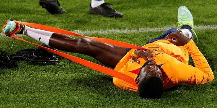 乌姆蒂蒂对抗膝伤后的恢复训练