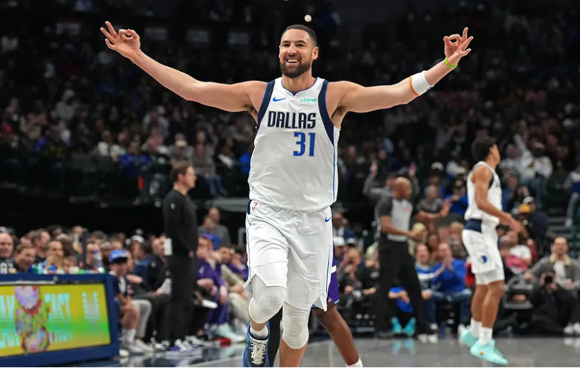 克莱·汤普森此役出战20分钟高效砍下23分三节打卡下班