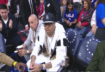 你嫣然的一笑如含苞待放