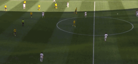 随意传球致朴柱昊受伤