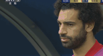 埃及第一场遭到绝杀时萨拉赫无奈的表情