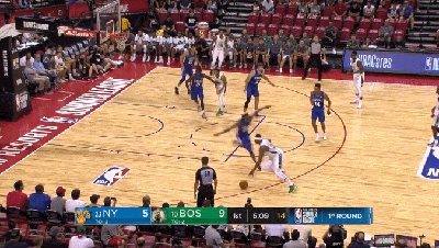 亚布塞莱加档突破挂筐暴扣