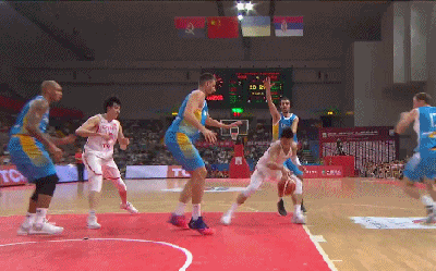 神奇一球！赵睿虚晃打成高难度2+1！