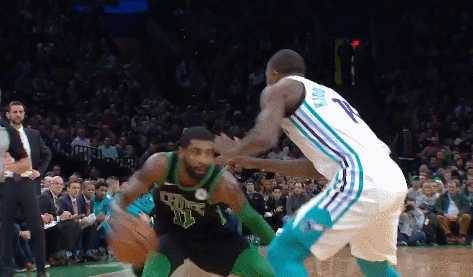 欧文变向加档突破闪电上篮