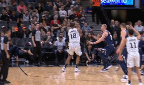 阿德翻身跳投颜射普拉姆利