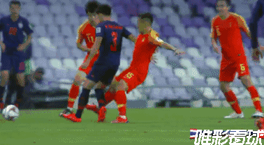 35’吴曦犯规染黄