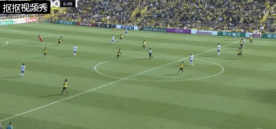 杰巴利反越位调整过多球被守门员扑住