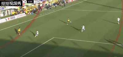 柏太阳神禁区右侧射门踢高