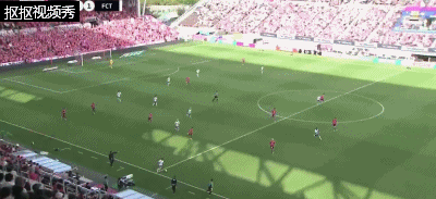 FC东京反击射门踢到边网