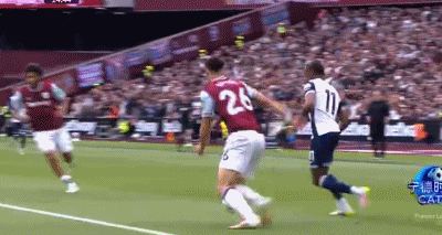 第15分钟，奥多贝尔破门，热刺1-0