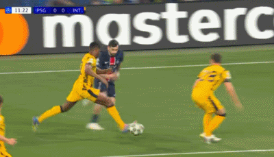 第20分钟，杜埃抽射，巴黎20分钟两球领先