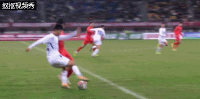 汪士钦刚替补登场便直红下场，中国十人应战