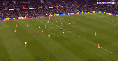 阿斯顿维拉前场优美配合罗杰斯破门，阿斯顿维拉1-2萨尔茨堡